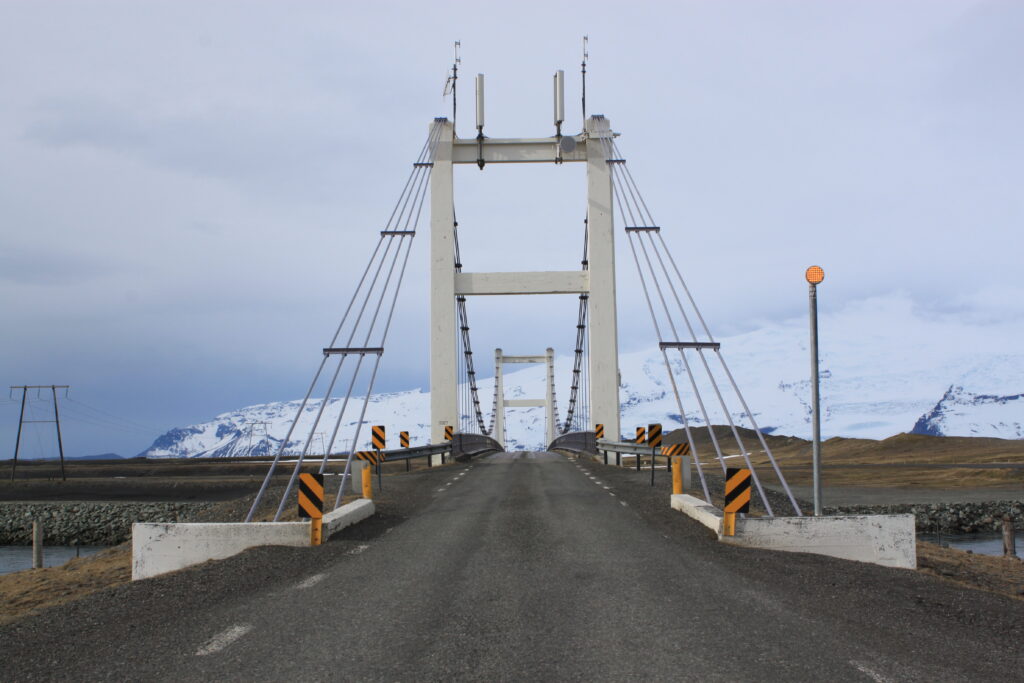 Fjárveitingin er ætluð til framkvæmda við nýja brú yfir Jökulsá á Breiðamerkursandi á 2. og 3. tímabili áætlunarinnar.